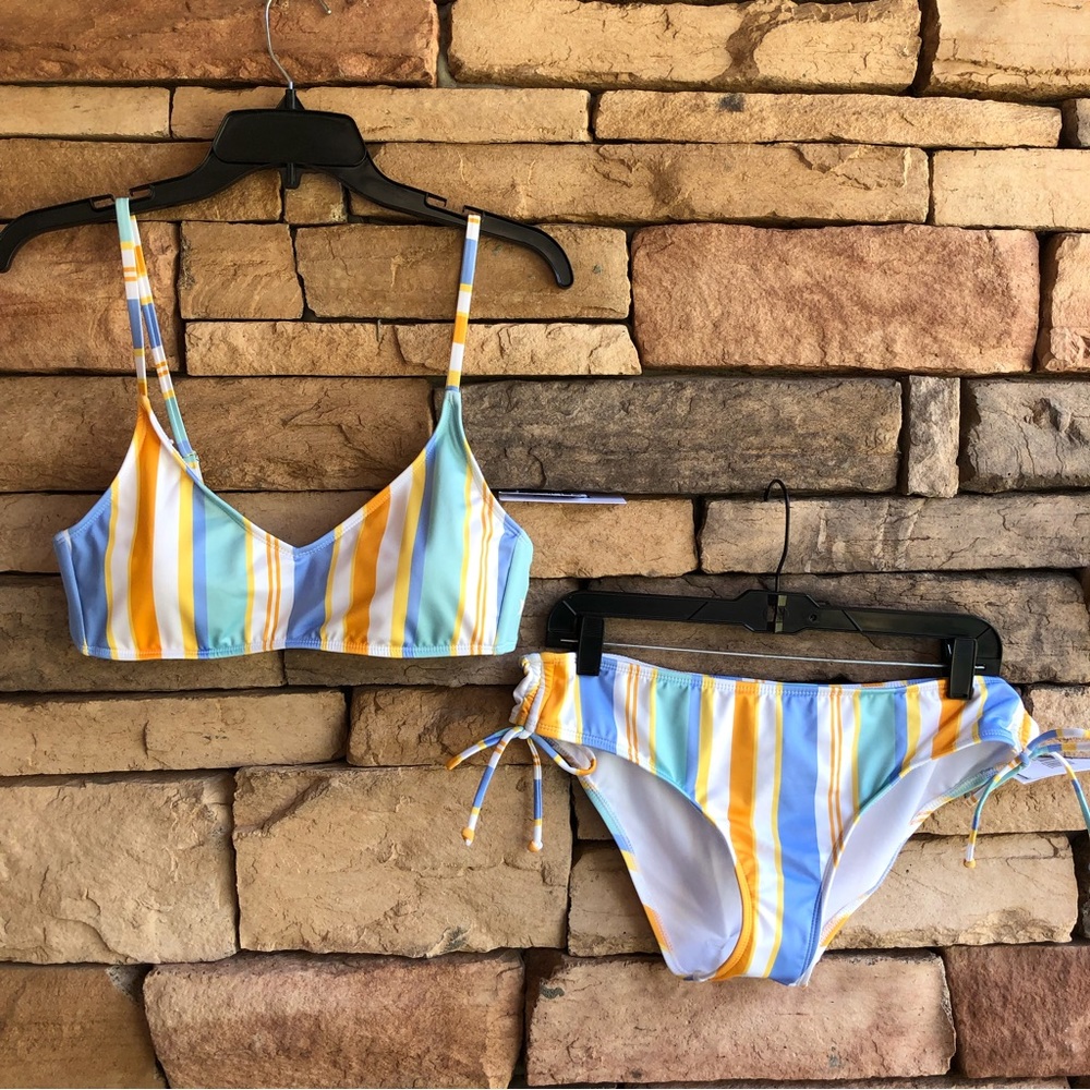 Hurley multicolor stripe bikini swimsuit NWT Women Large